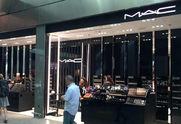 MAC Cosmetics apre a Roma Termini
