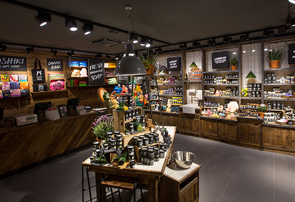 Lush apre il suo negozio a Milano Centrale