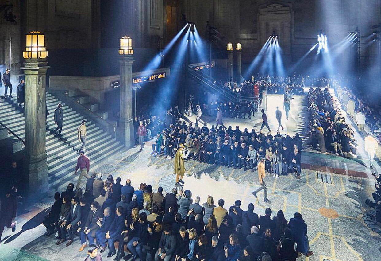 Sfilata F/W 2019 -2020 di Ermenegildo Zegna in stazione